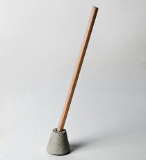 PENNA, betonový stojan na tužky